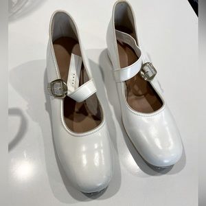 Ladies tap dancing shoes. Great condition. Size 8 1/2